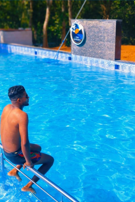 sakleshpur resorts with pool